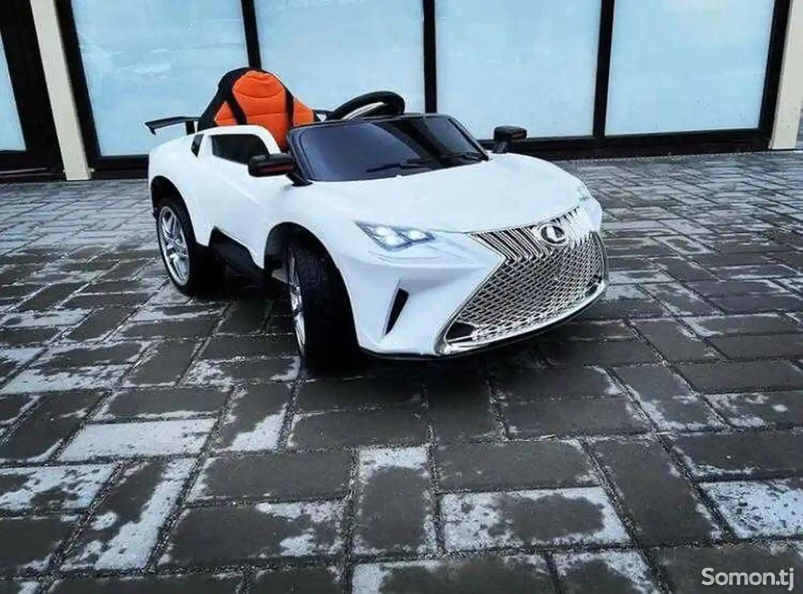 Детский автомобиль Lexus-2