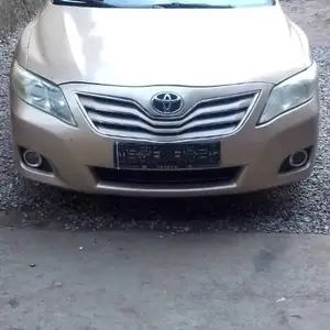 Toyota Camry, 2011