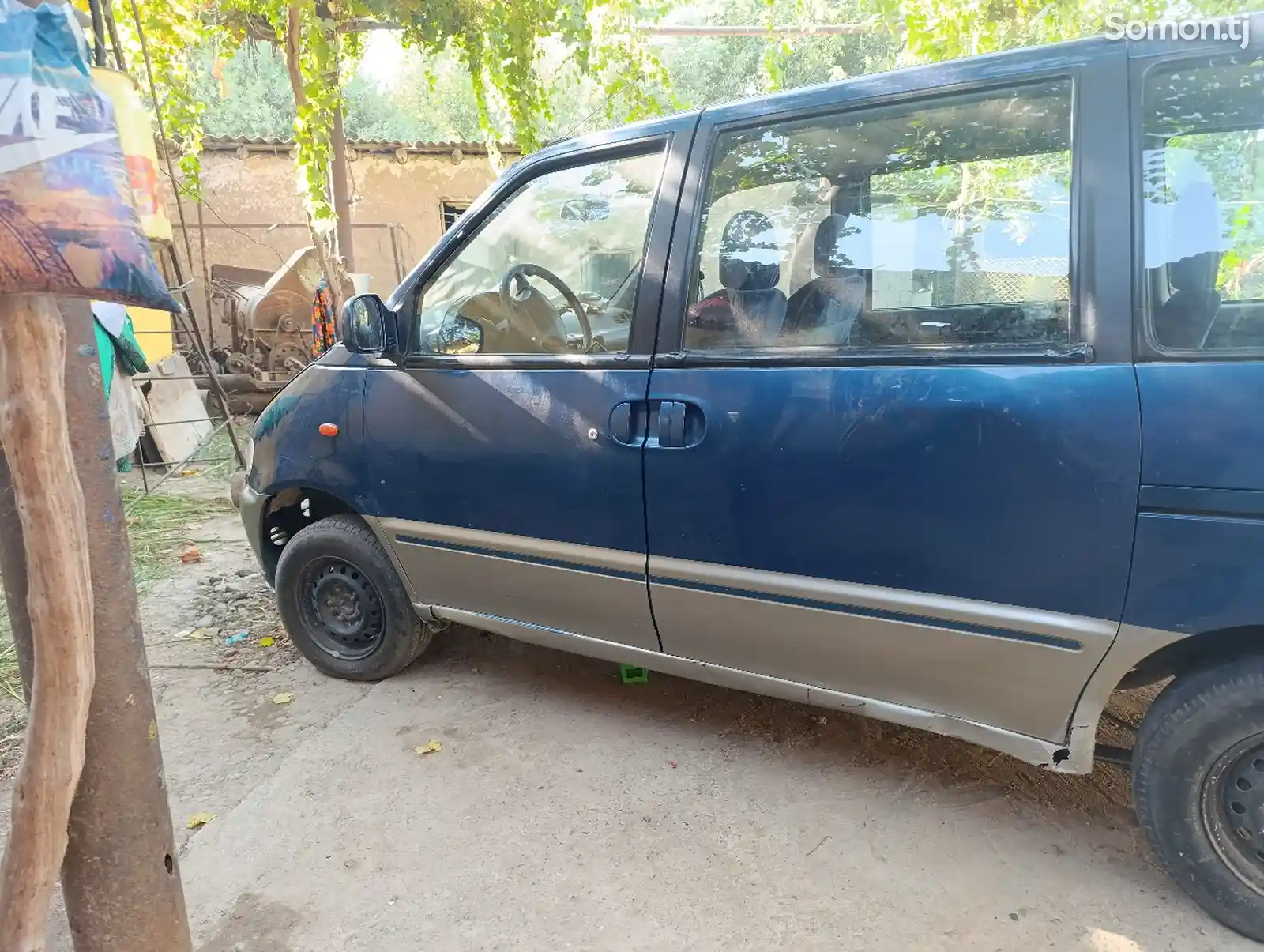 Nissan Serena, 2000-3