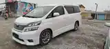 Toyota Vellfire, 2014-2