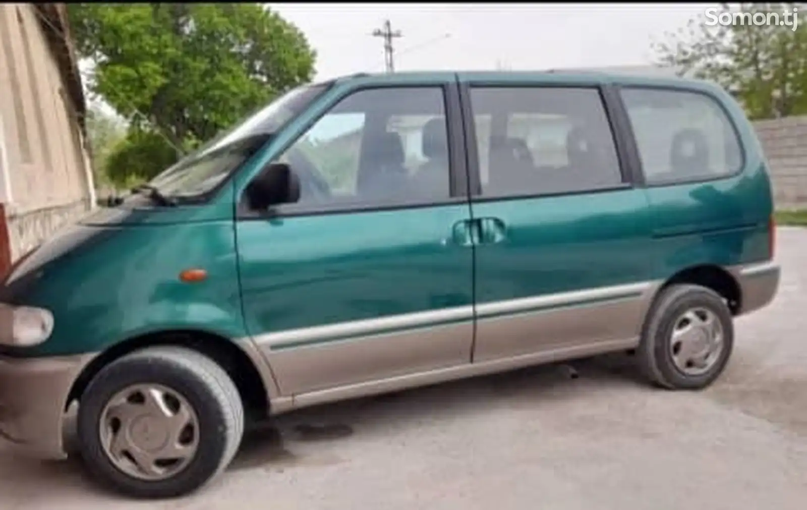 Nissan Serena, 2000-1