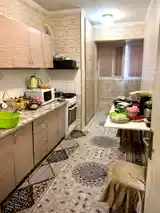 4-комн. квартира, 1 этаж, 90 м², Фирдавси-6