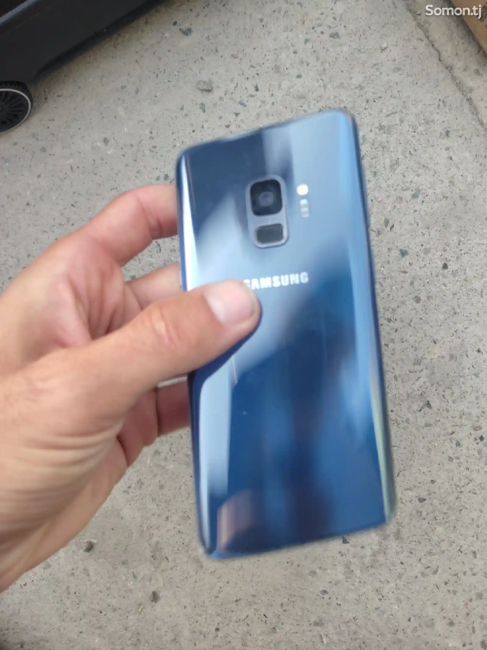 Samsung Galaxy 9-3