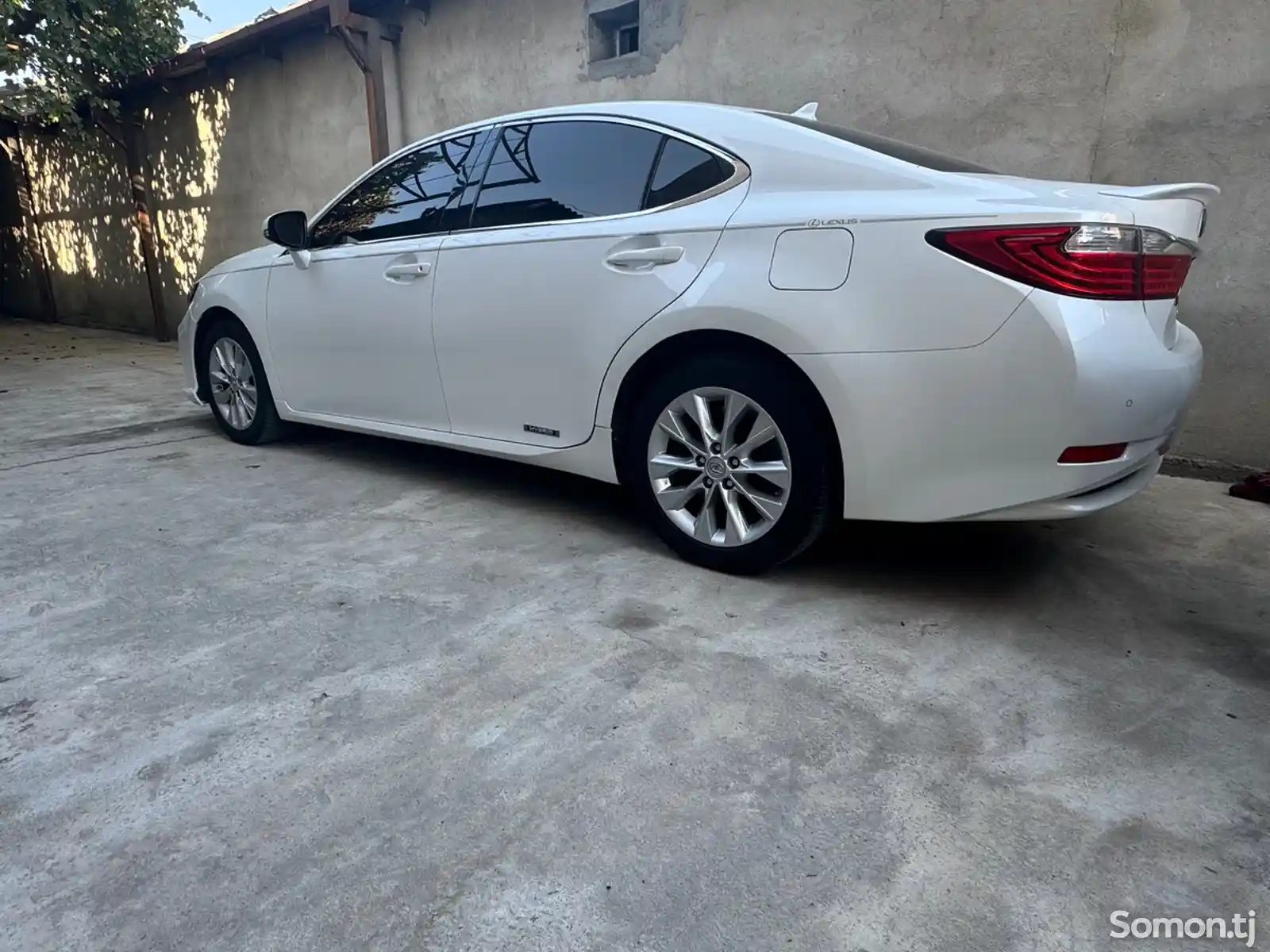 Lexus ES series, 2014-9