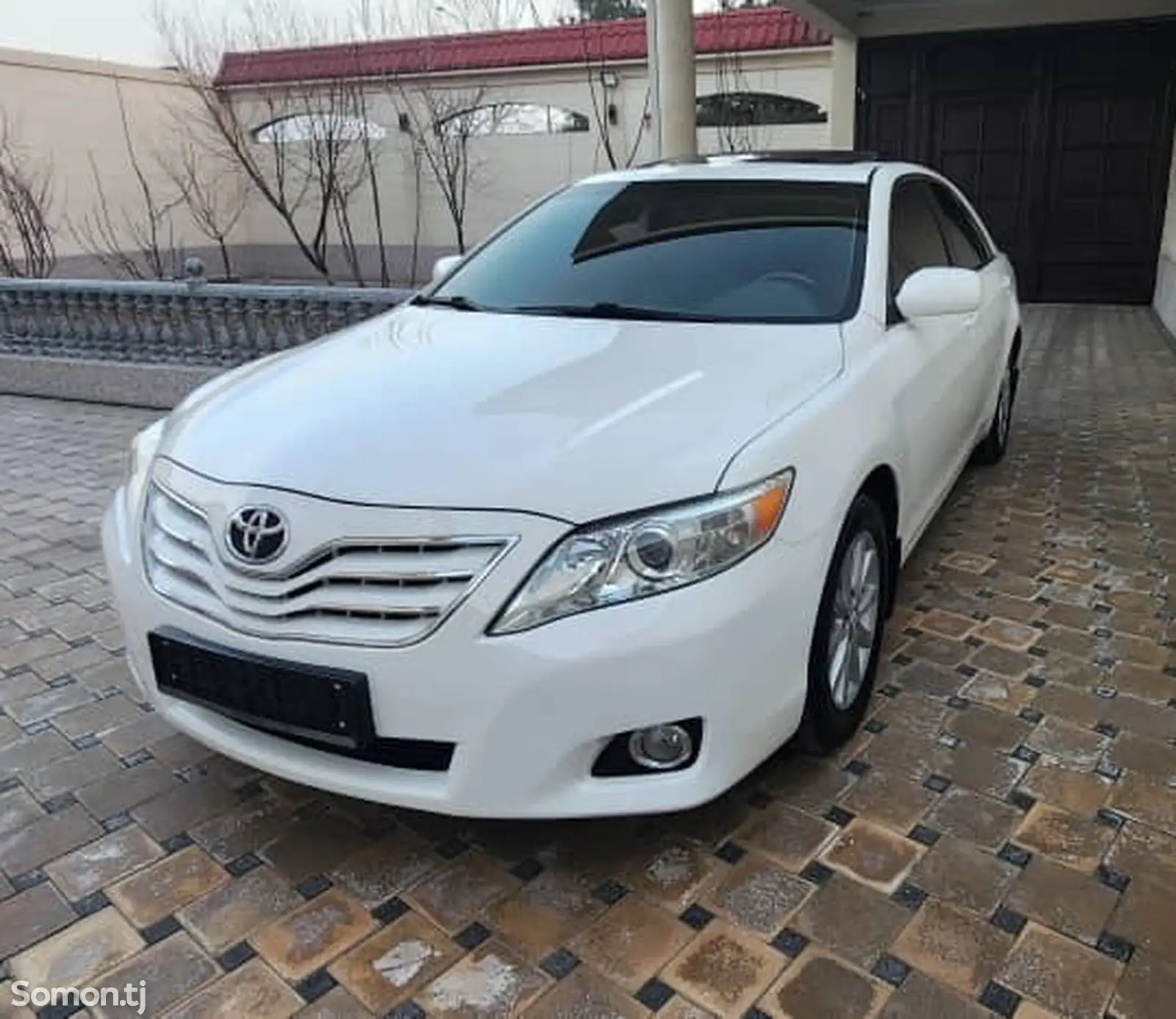 Toyota Camry, 2010-1