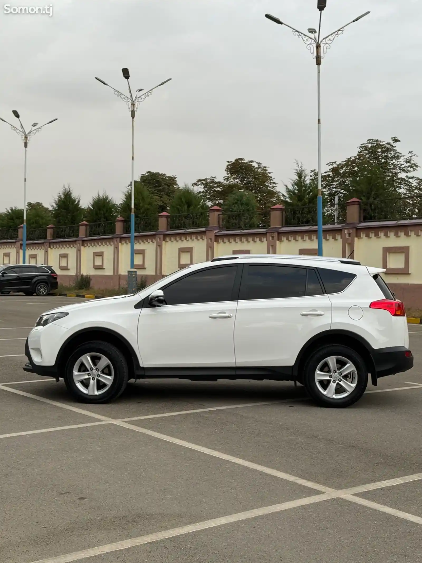 Toyota RAV 4, 2016-5