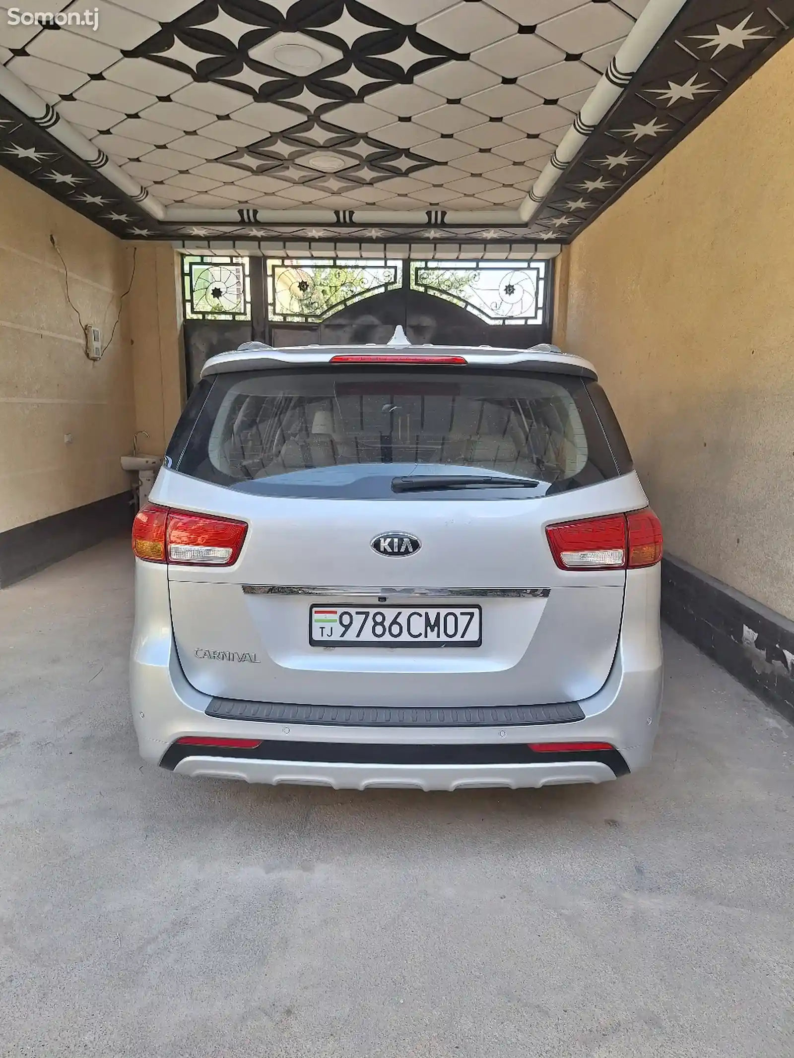 Kia Carnival, 2015-9