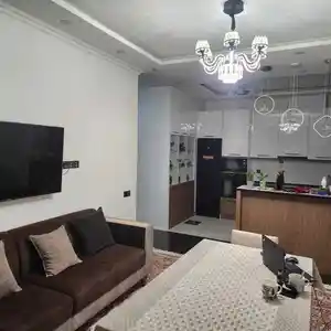 3-комн. квартира, 5 этаж, 80 м², ВАТАН