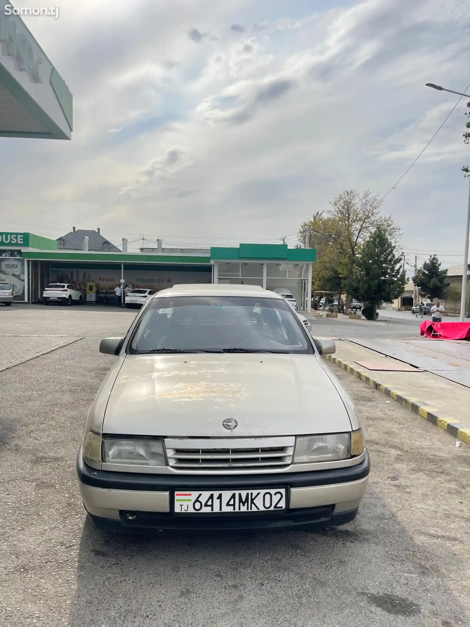 Opel Vectra A, 1992-3