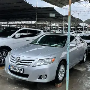 Toyota Camry, 2010