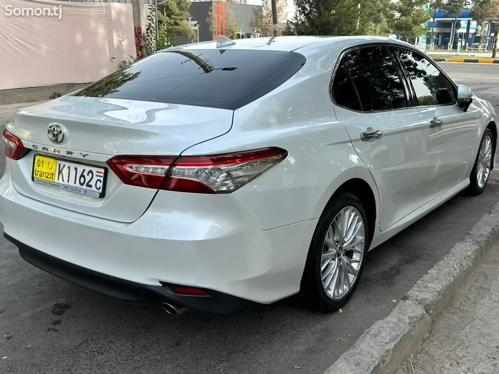 Toyota Camry, 2019-5