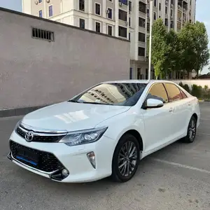 Toyota Camry, 2017