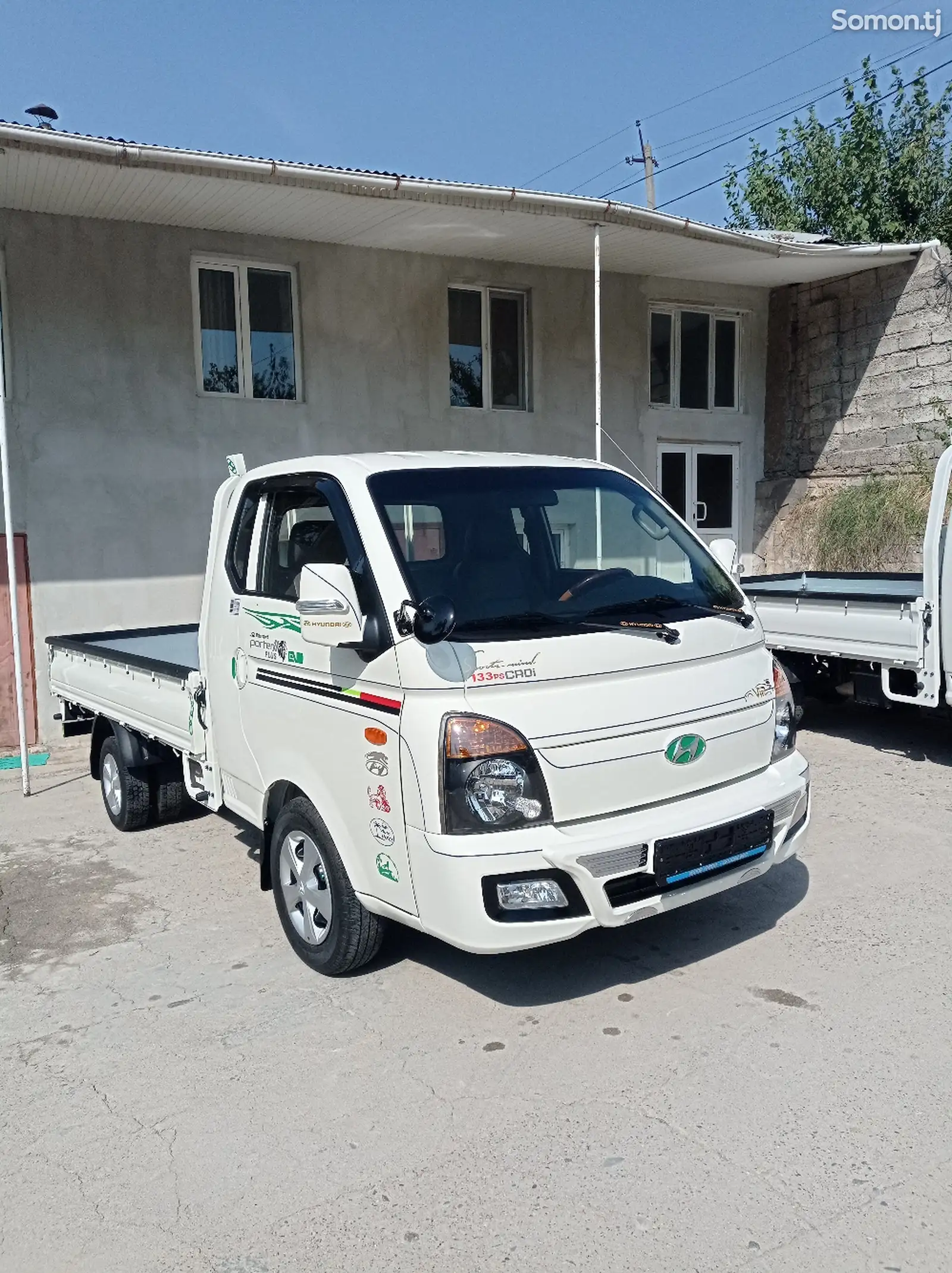 Бортовой автомобиль Hyundai Porter 2, 2015-1