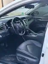 Toyota Camry, 2018-6