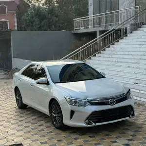 Toyota Camry, 2015