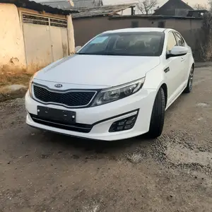 Kia K5, 2015