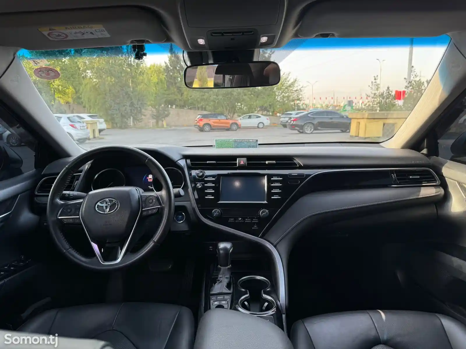 Toyota Camry, 2018-10