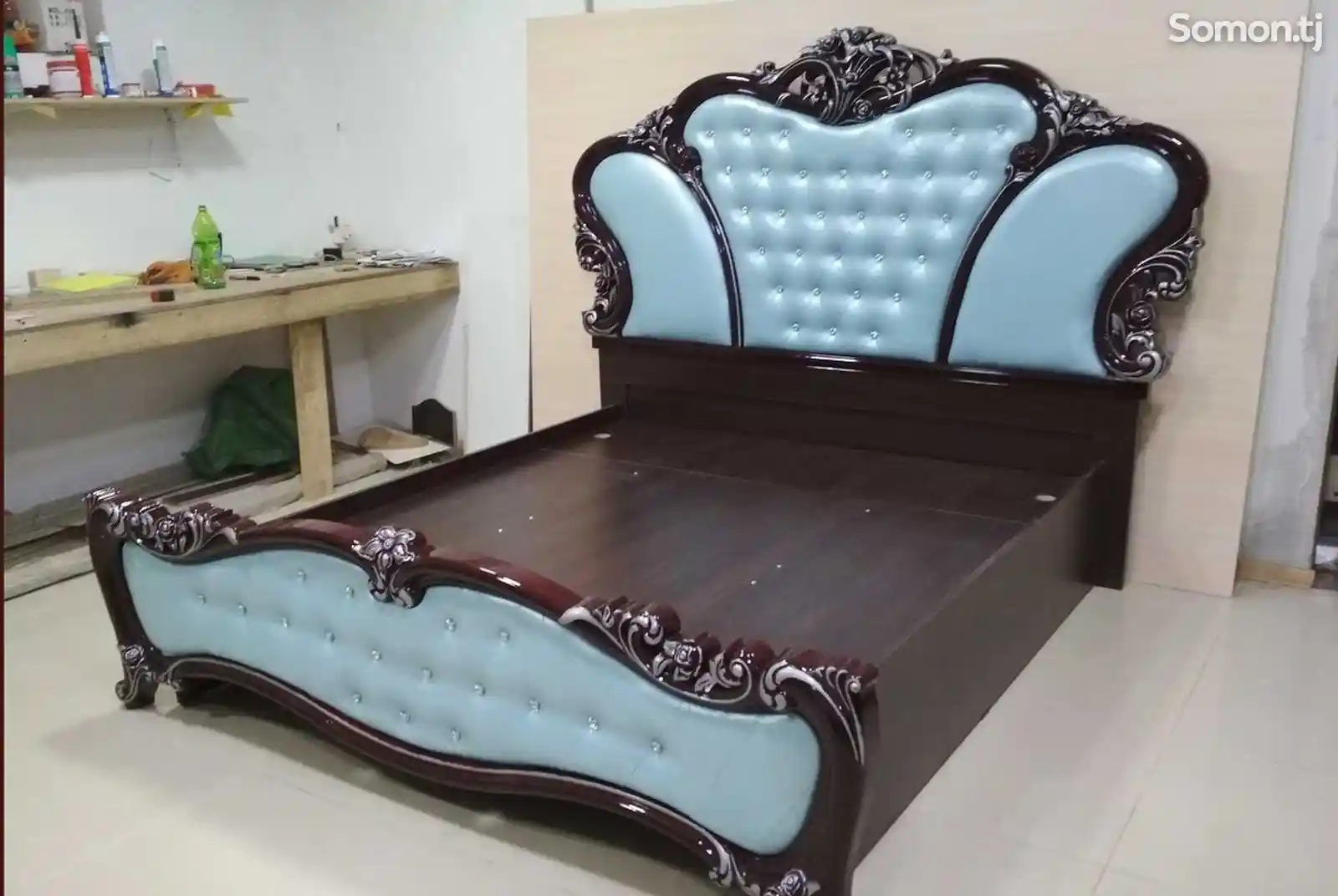 Пластмассовая мебельная опора для двуспальной кровати-2