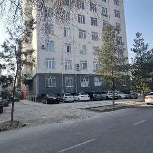 2-комн. квартира, 9 этаж, 77 м², Улица Мир, рядом с Горсветом