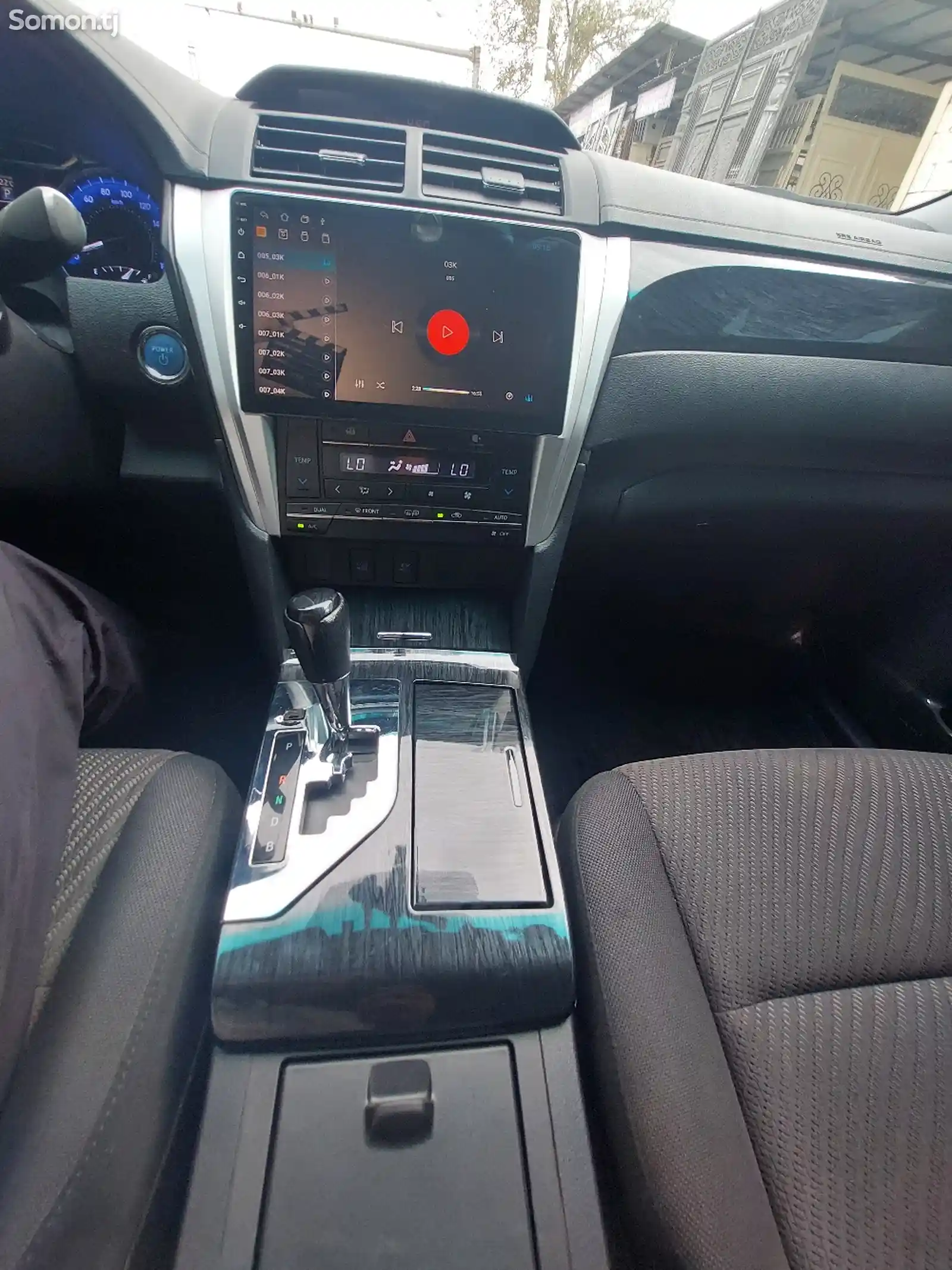 Toyota Camry, 2015-12