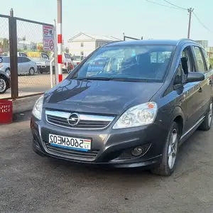 Opel Zafira, 2008