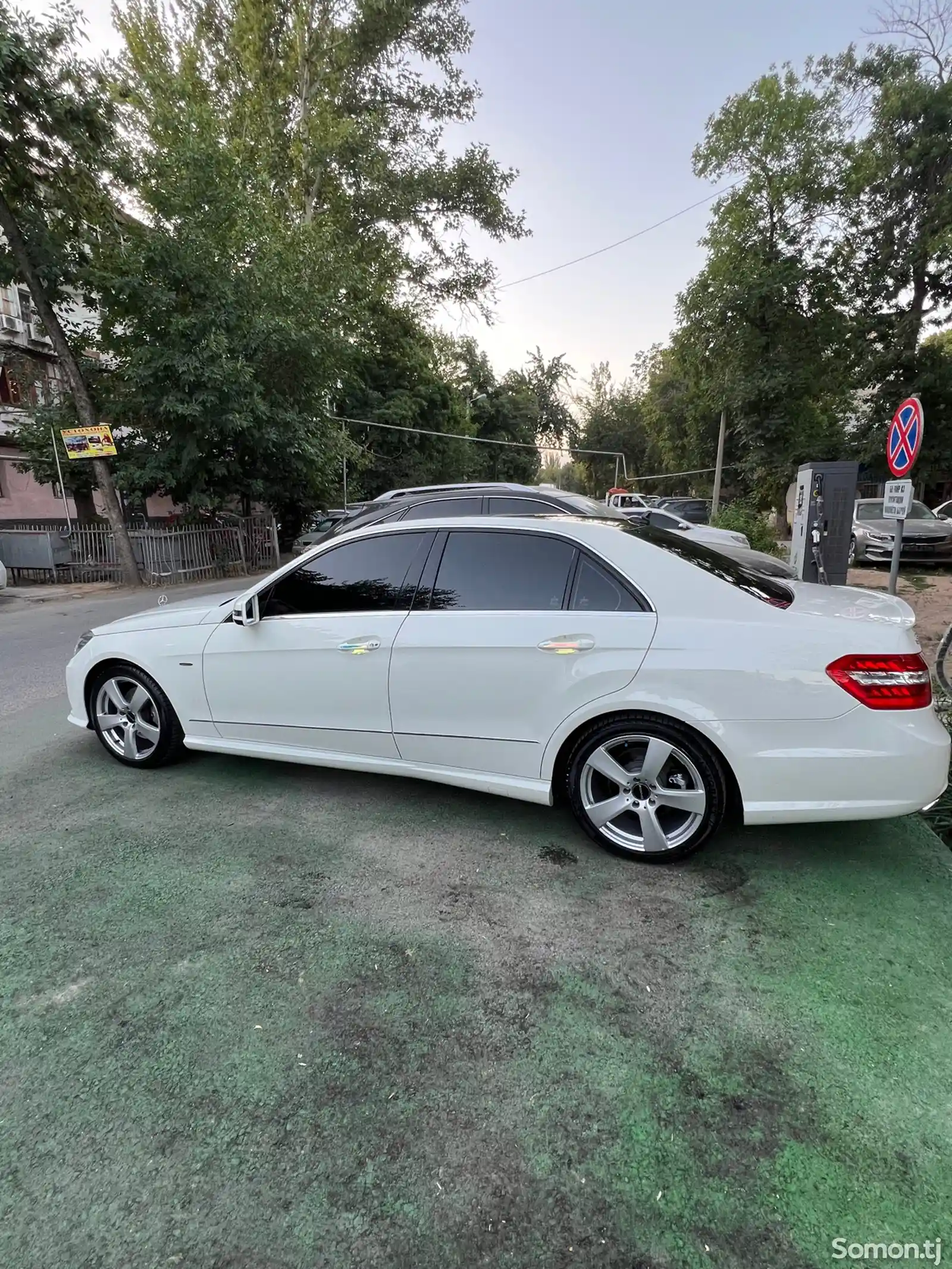 Mercedes-Benz E class, 2011-4