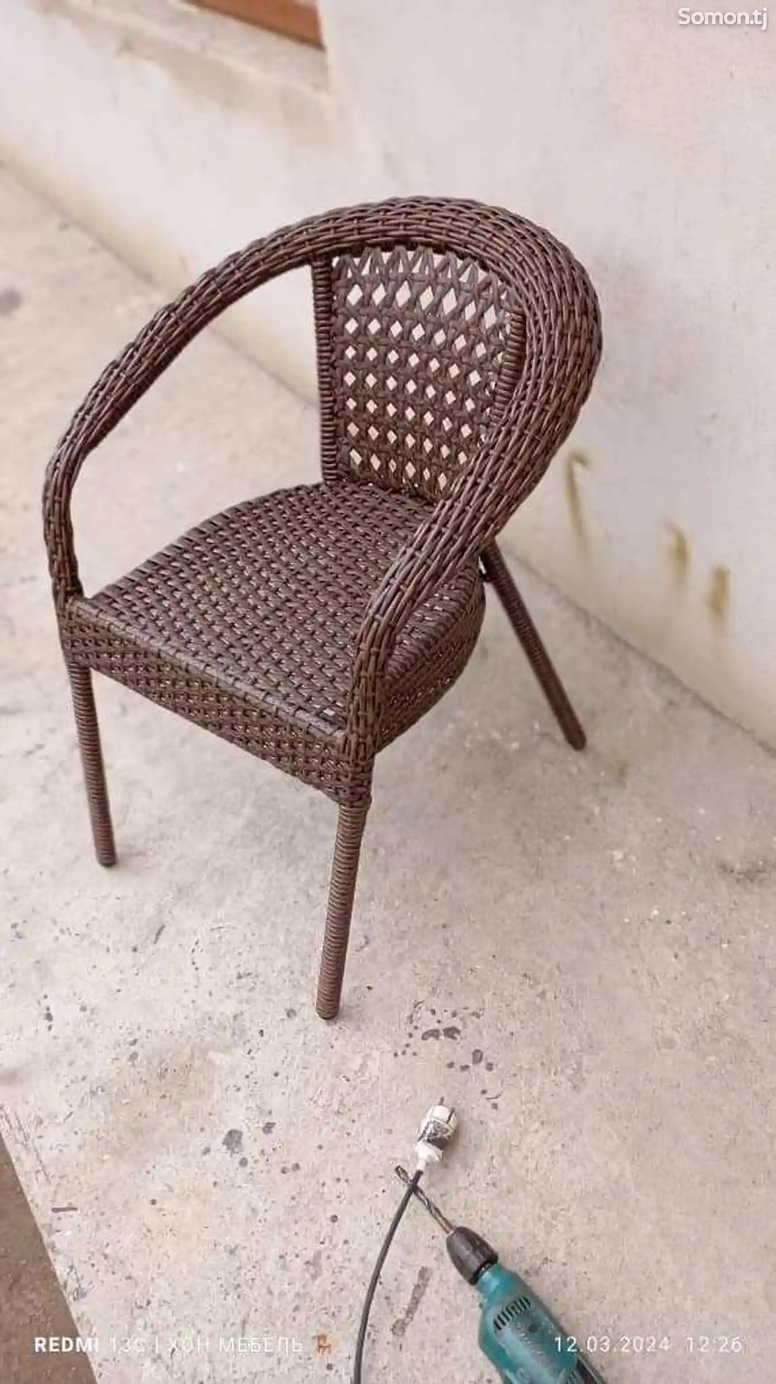 Стол со стульями-10