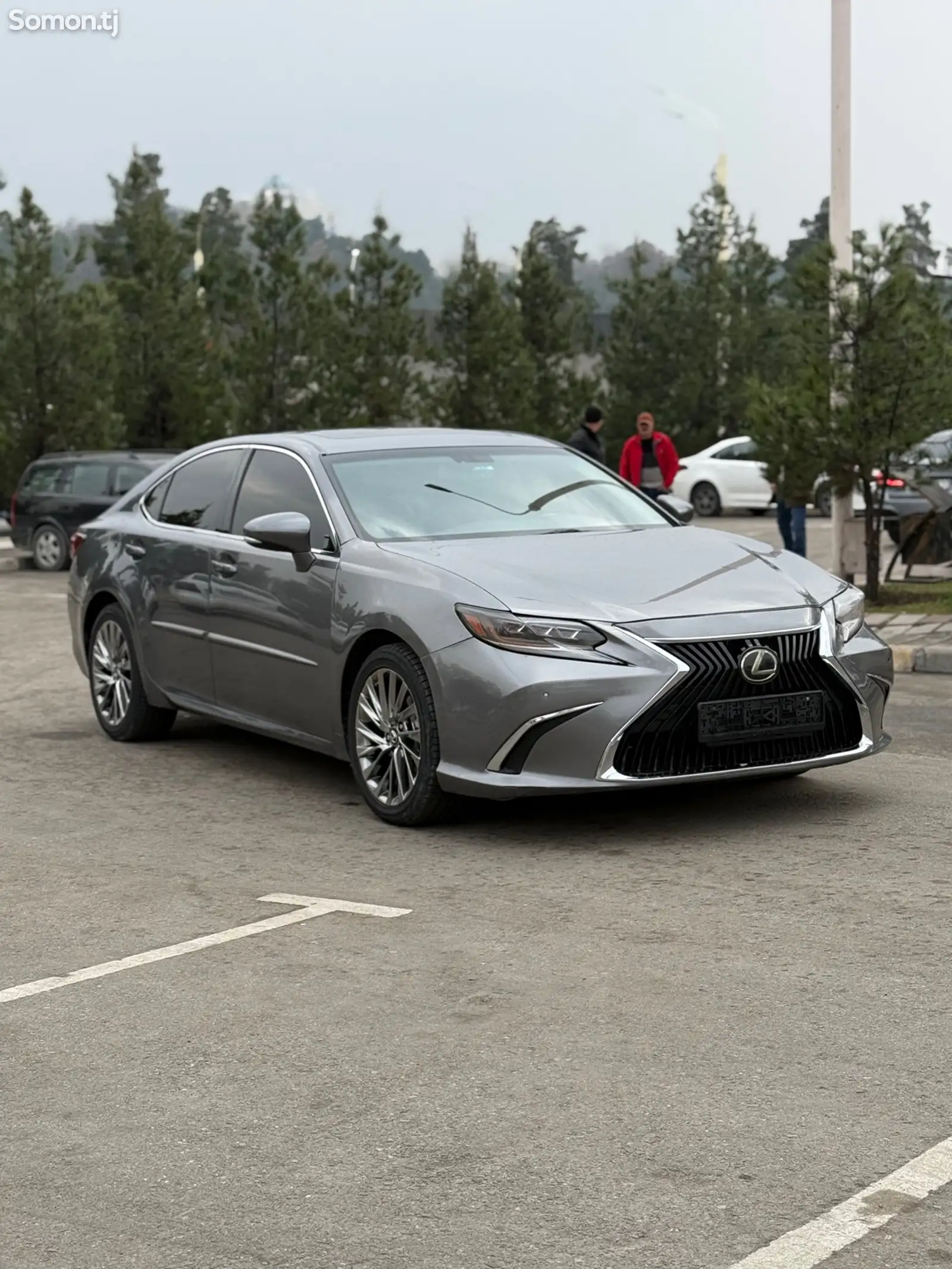 Lexus ES series, 2013-1