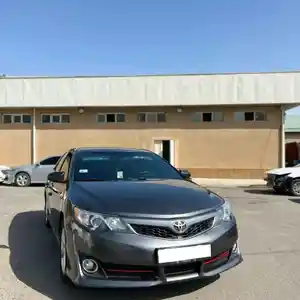 Toyota Camry, 2013