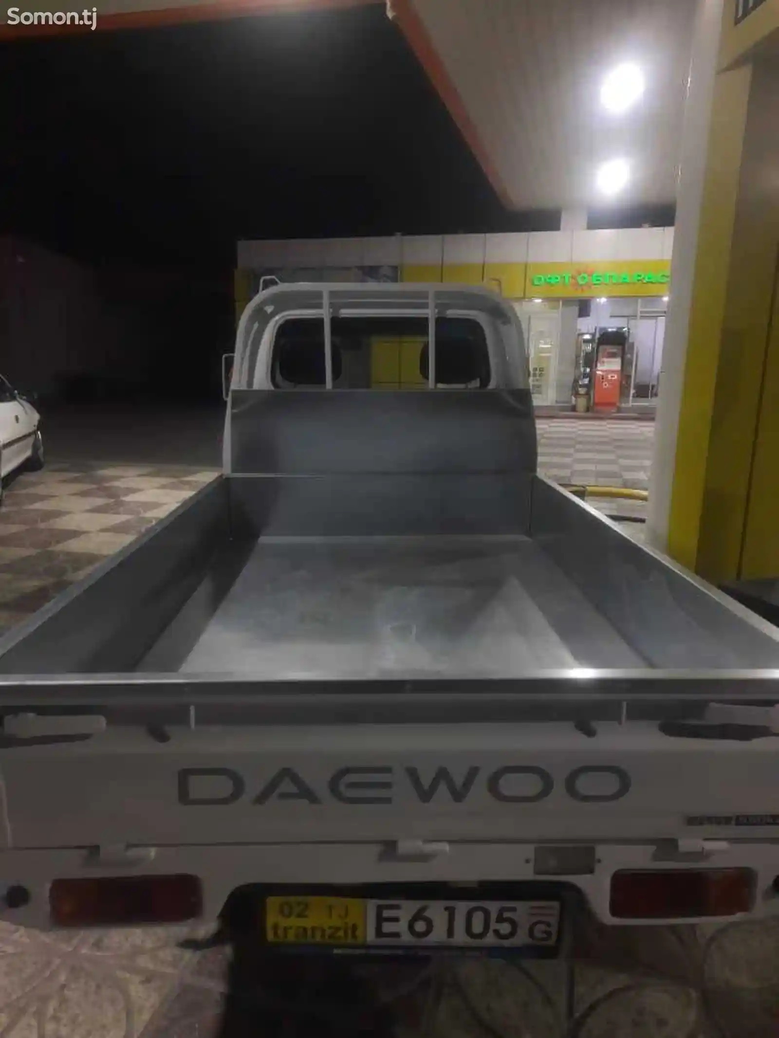 Бортовой автомобиль Daewoo Labo-3