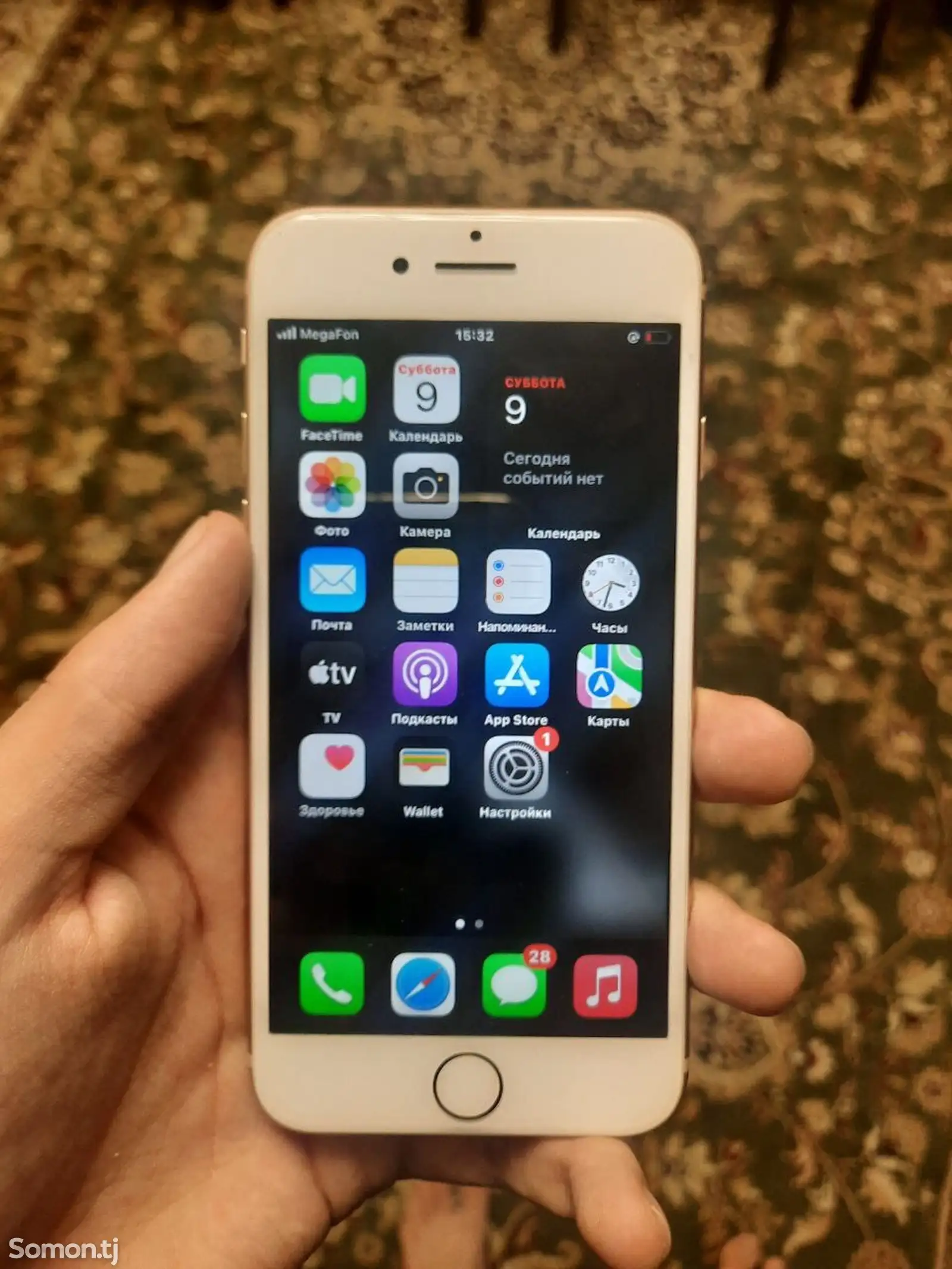 Apple iPhone 8, 64 gb, Gold-1