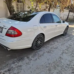 Mercedes-Benz E class, 2008