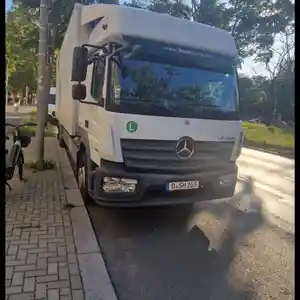 Бортовой грузовик Mercedes-Benz Atego 1230, 2014