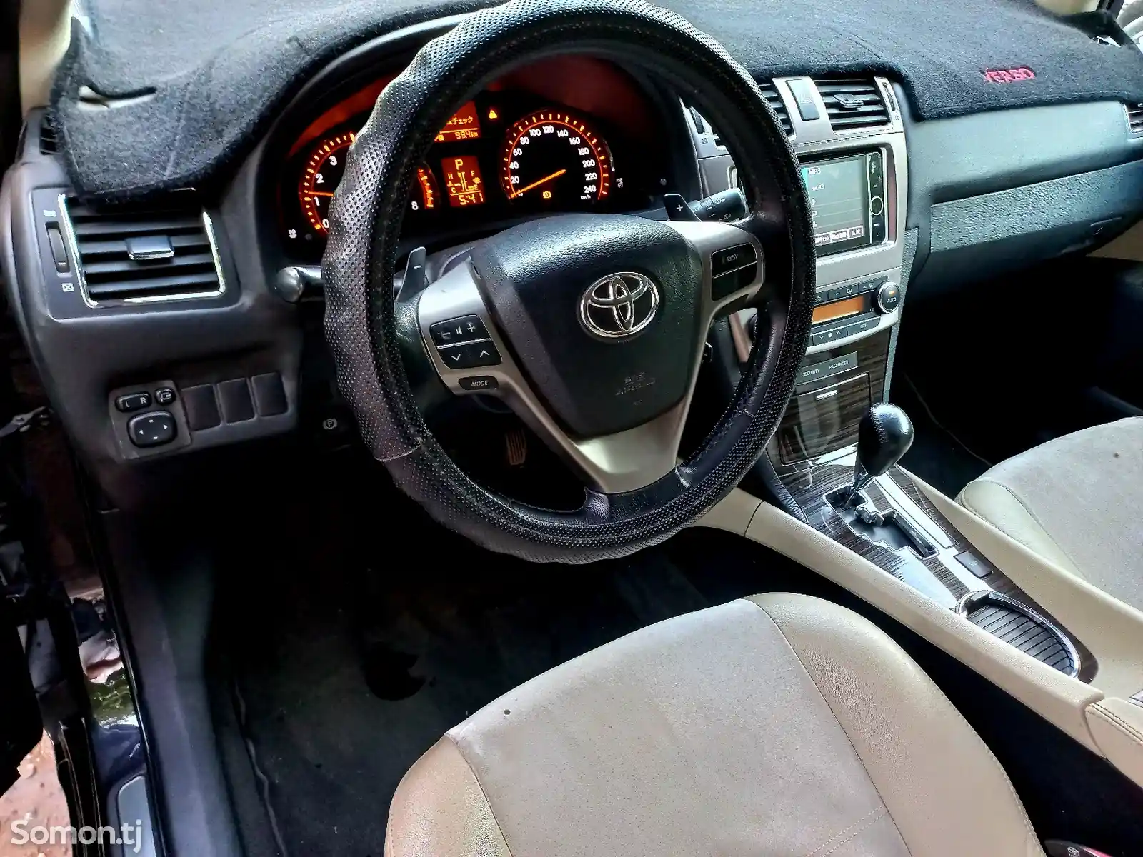 Toyota Avensis, 2013-4