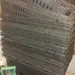 Пластиковый ящик