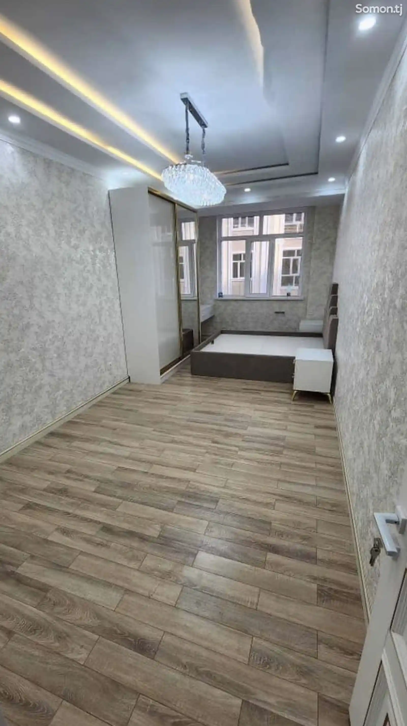 2-комн. квартира, 10 этаж, 80м², Цирк-1