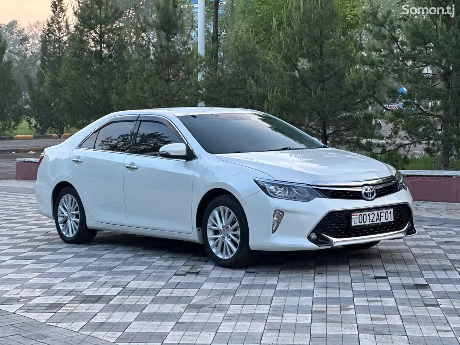 Toyota Camry, 2015-1