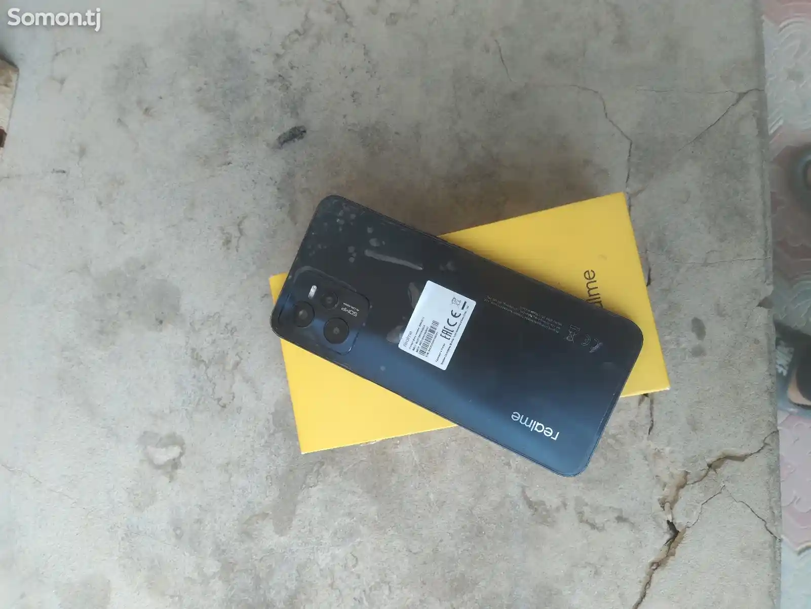 Realme C35-3