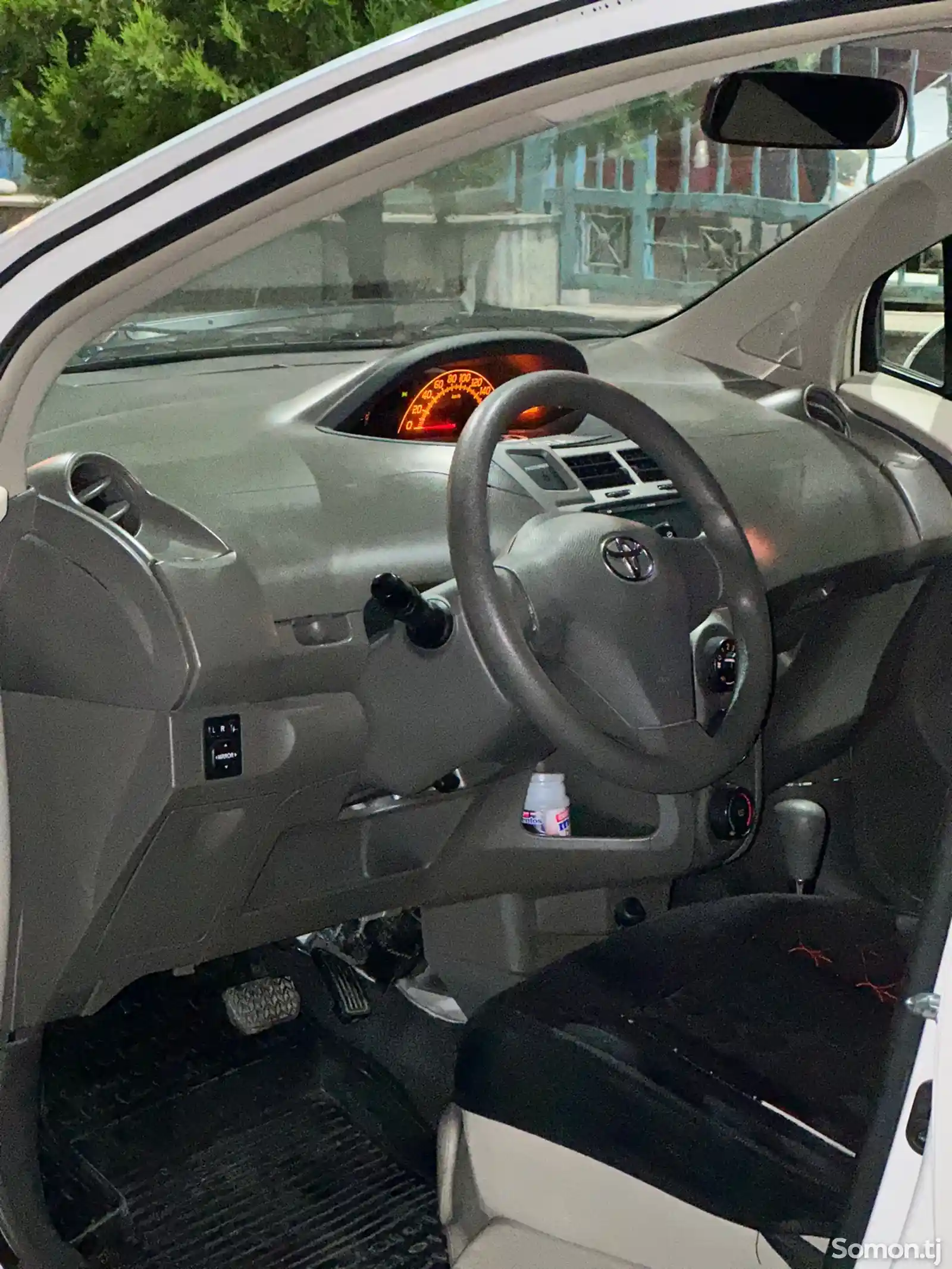 Toyota Vitz, 2008-8