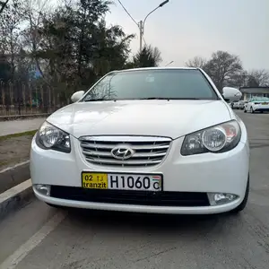 Hyundai Avante, 2010