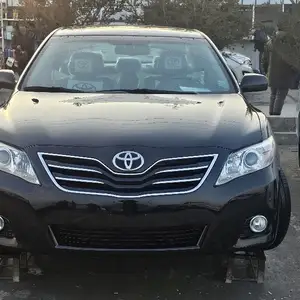 Toyota Camry, 2011