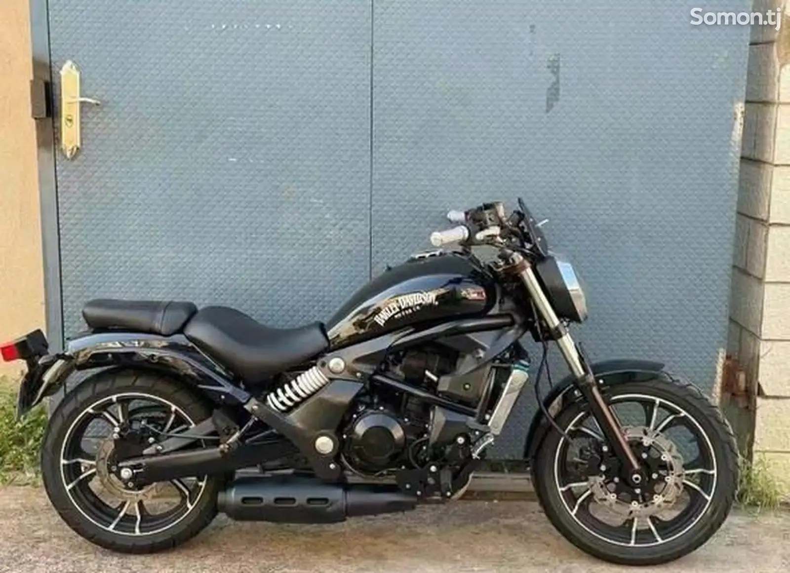 Мотоцикл Harley Davidson-1