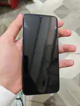 Телефон Realme-2