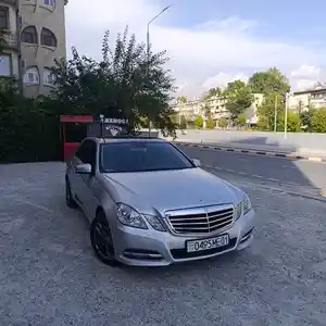 Mercedes-Benz E class, 2012