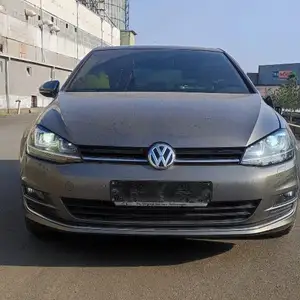 Volkswagen Golf, 2015