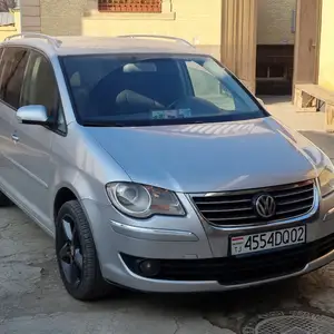 Volkswagen Touran, 2008