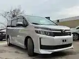 Toyota Voxy, 2014-14