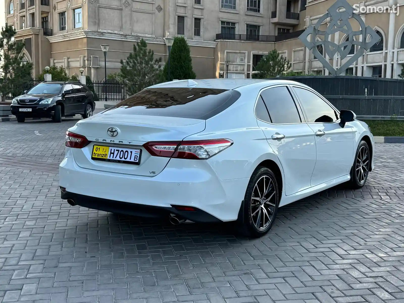 Toyota Camry, 2019-6