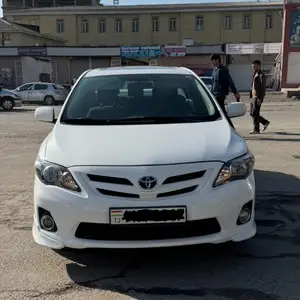 Toyota Corolla, 2013