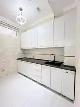 3-комн. квартира, 10 этаж, 70 м², Сино Зарафшон поликлиника 14-9